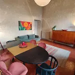 Apartmán Elegant Historic With Stunning Sea View Imperia