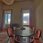 Apartmán Elegant Historic With Stunning Sea View *