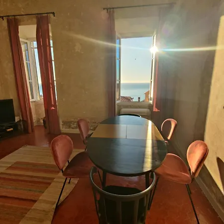 Elegant Historic With Stunning Sea View