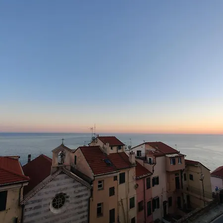 公寓 Elegant Historic With Stunning Sea View