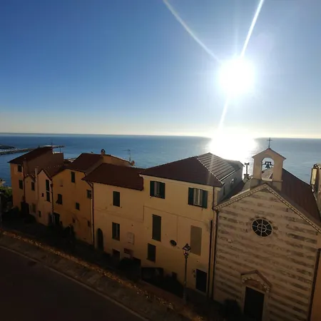 Elegant Historic With Stunning Sea View Imperia