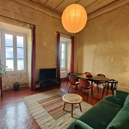 Elegant Historic With Stunning Sea View