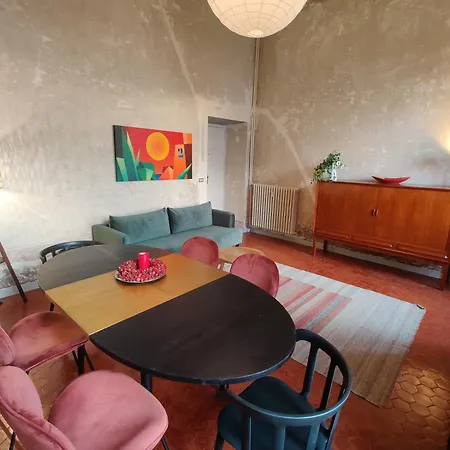 公寓 Elegant Historic With Stunning Sea View 因佩里亚