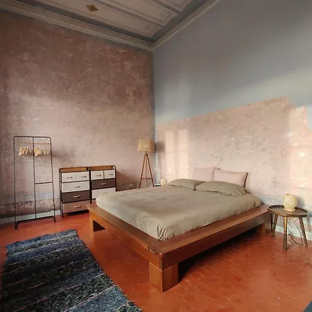 公寓 Elegant Historic With Stunning Sea View 因佩里亚