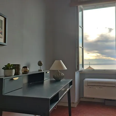 公寓 Elegant Historic With Stunning Sea View