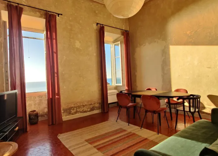 Elegant Historic With Stunning Sea View *