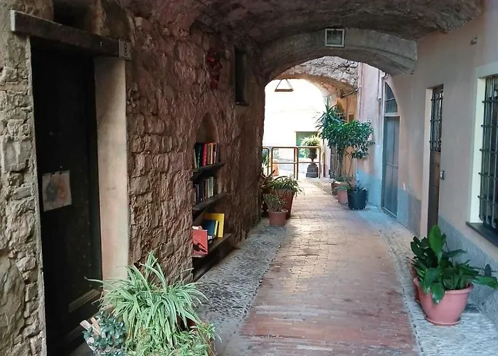 Elegant Historic With Stunning Sea View Διαμέρισμα