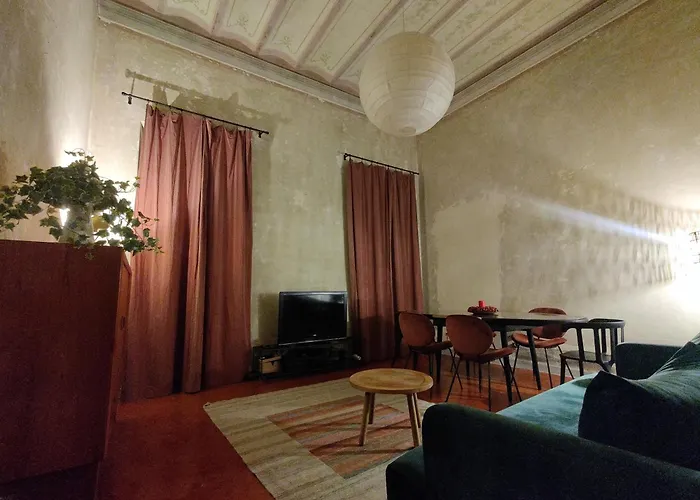 Διαμέρισμα Elegant Historic With Stunning Sea View *