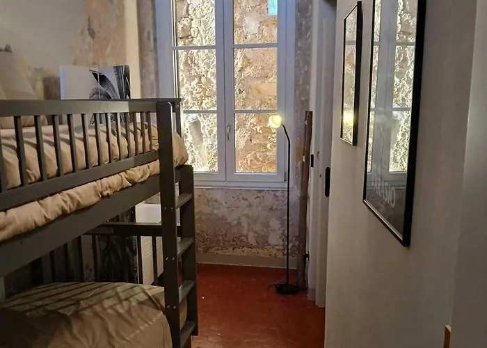 Elegant Historic With Stunning Sea View Διαμέρισμα *