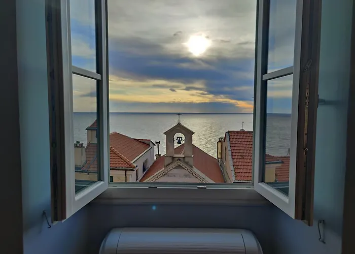 Elegant Historic With Stunning Sea View * Imperia