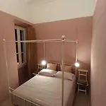 아파트 Elegant Historic With Stunning Sea View *