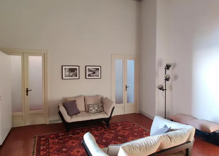 דירה Elegant Historic With Stunning Sea View אימפריה