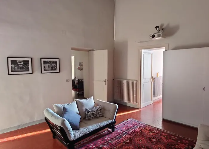 Lägenhet Elegant Historic With Stunning Sea View Imperia