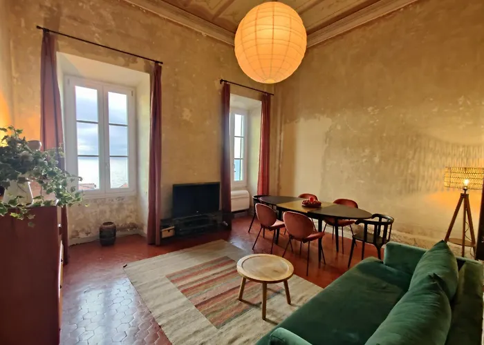 Elegant Historic With Stunning Sea View